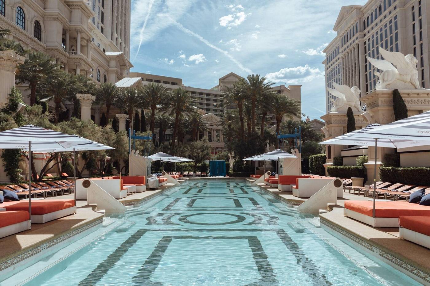 Caesars-Palace-Pool-111