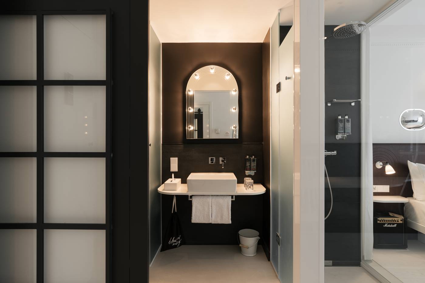 Ruby-Bea-Hotel-Florence-Room-41