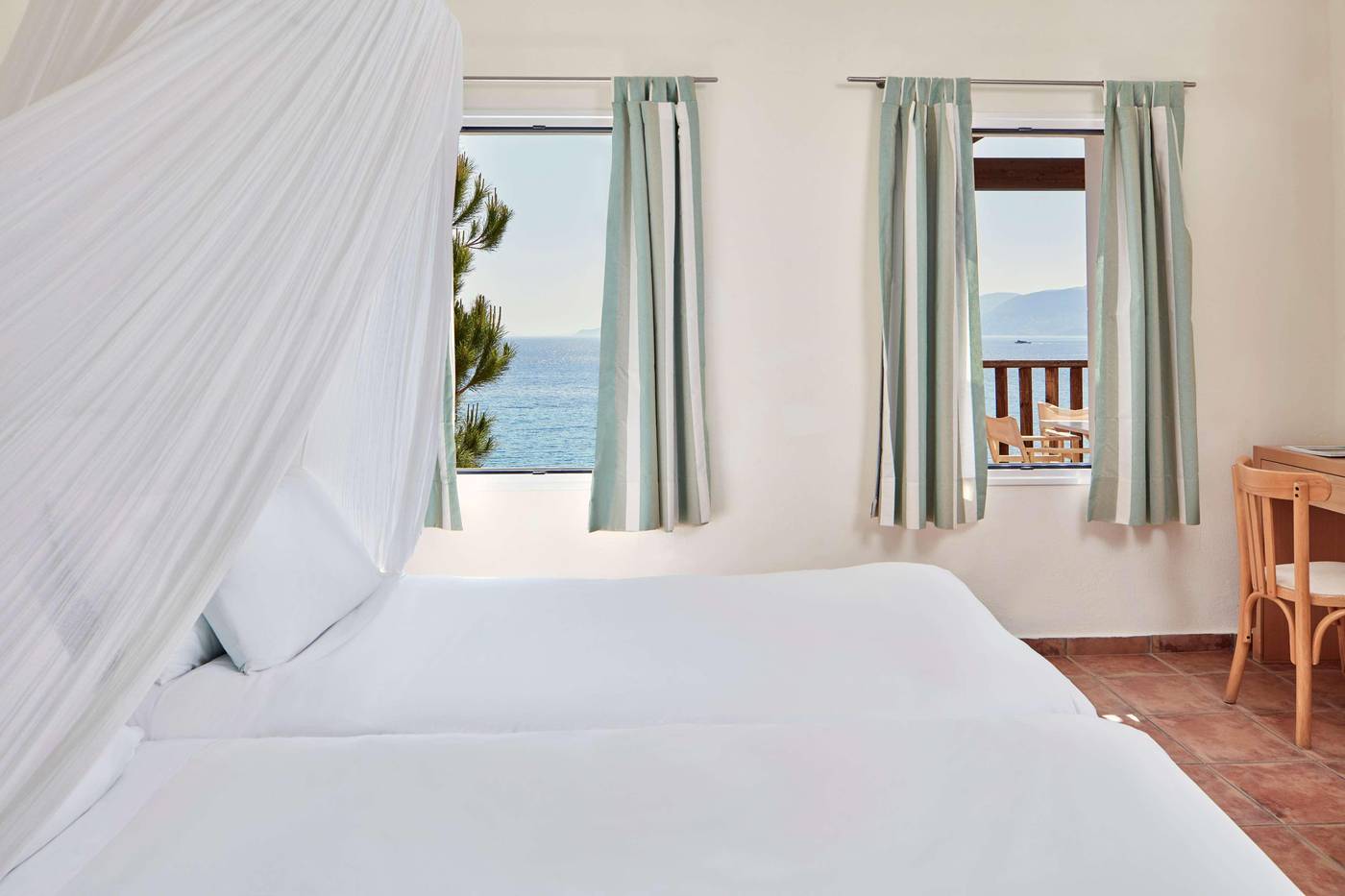 Candia-Park-Village-Room-33