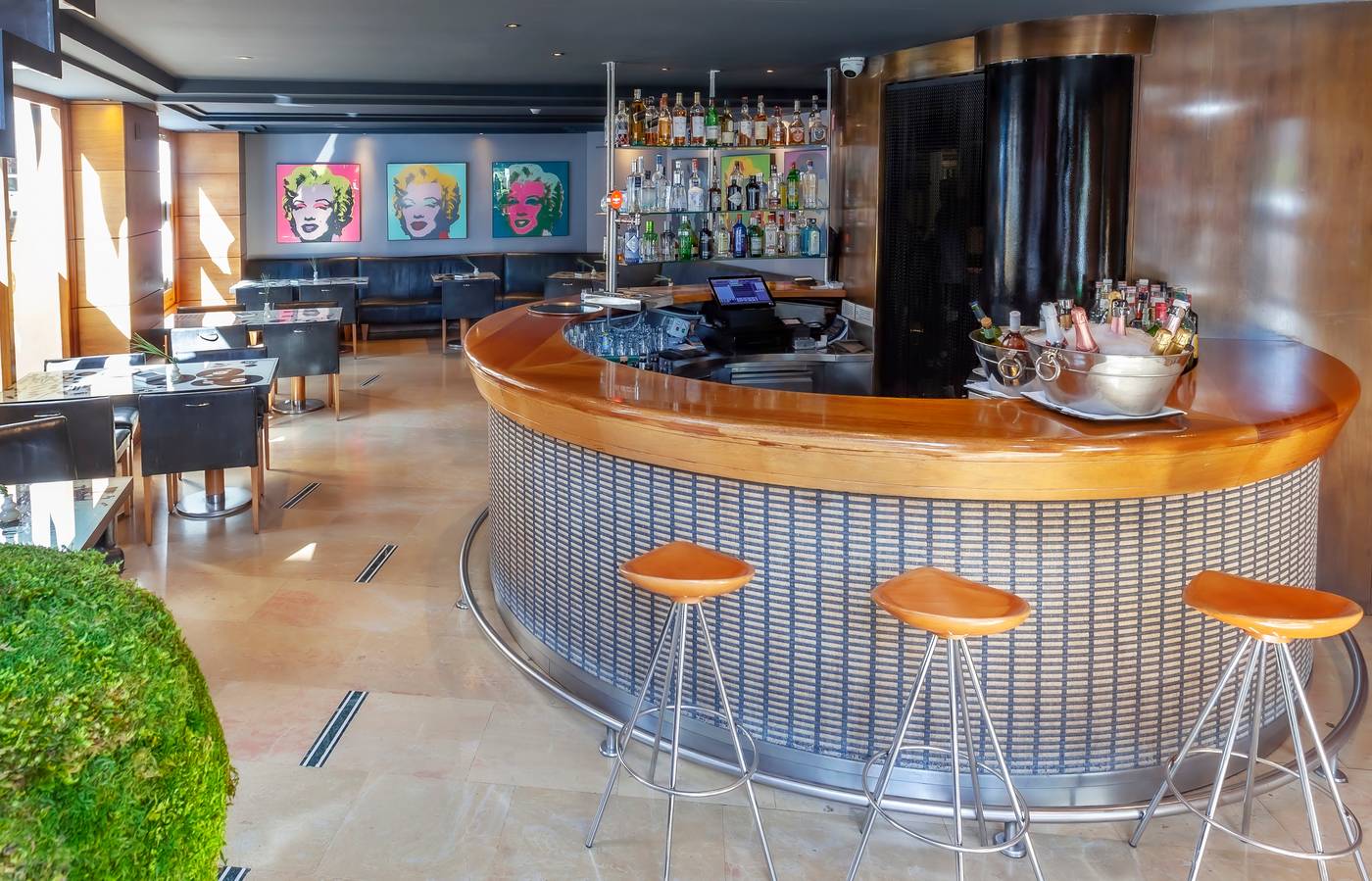 Hotel-Villa-Real-Bar-6