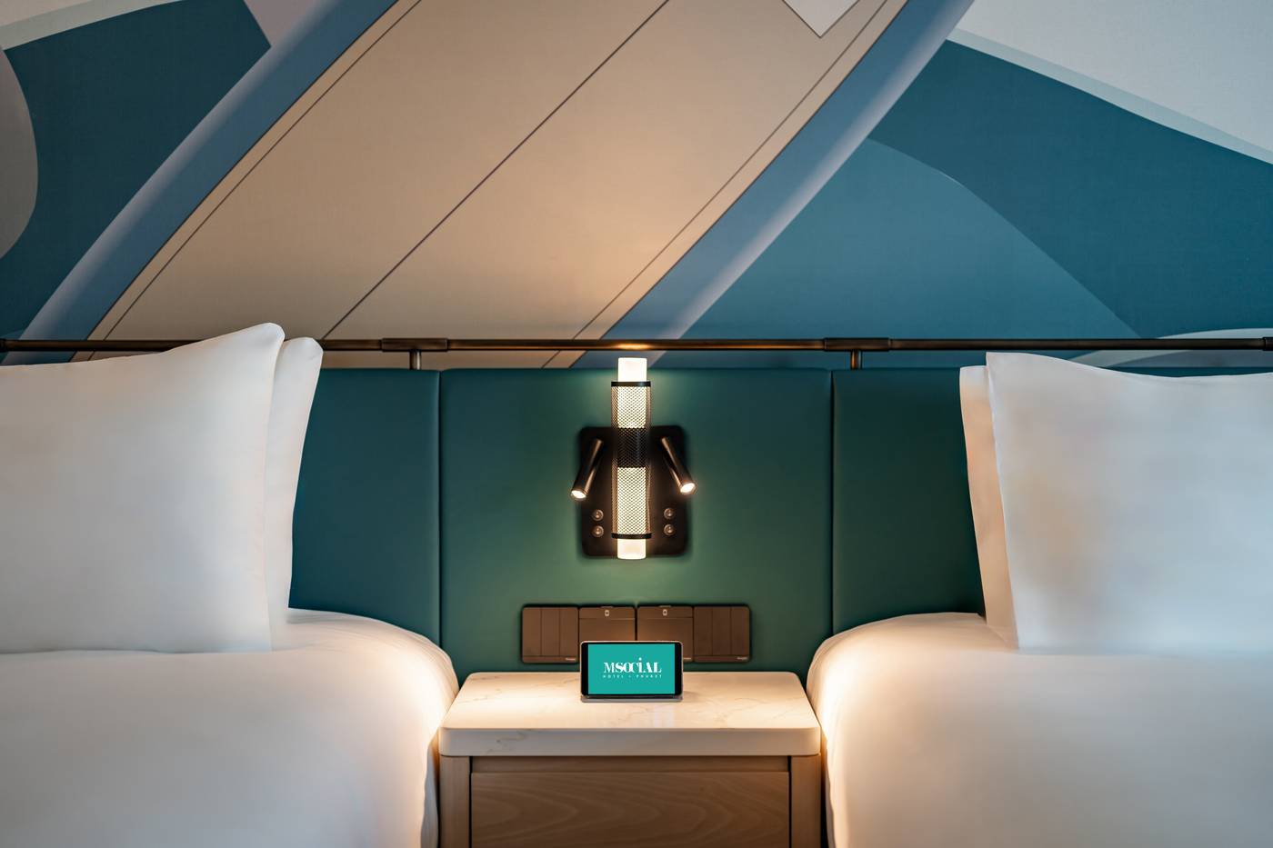 M-Social-Hotel-Phuket-Room-25