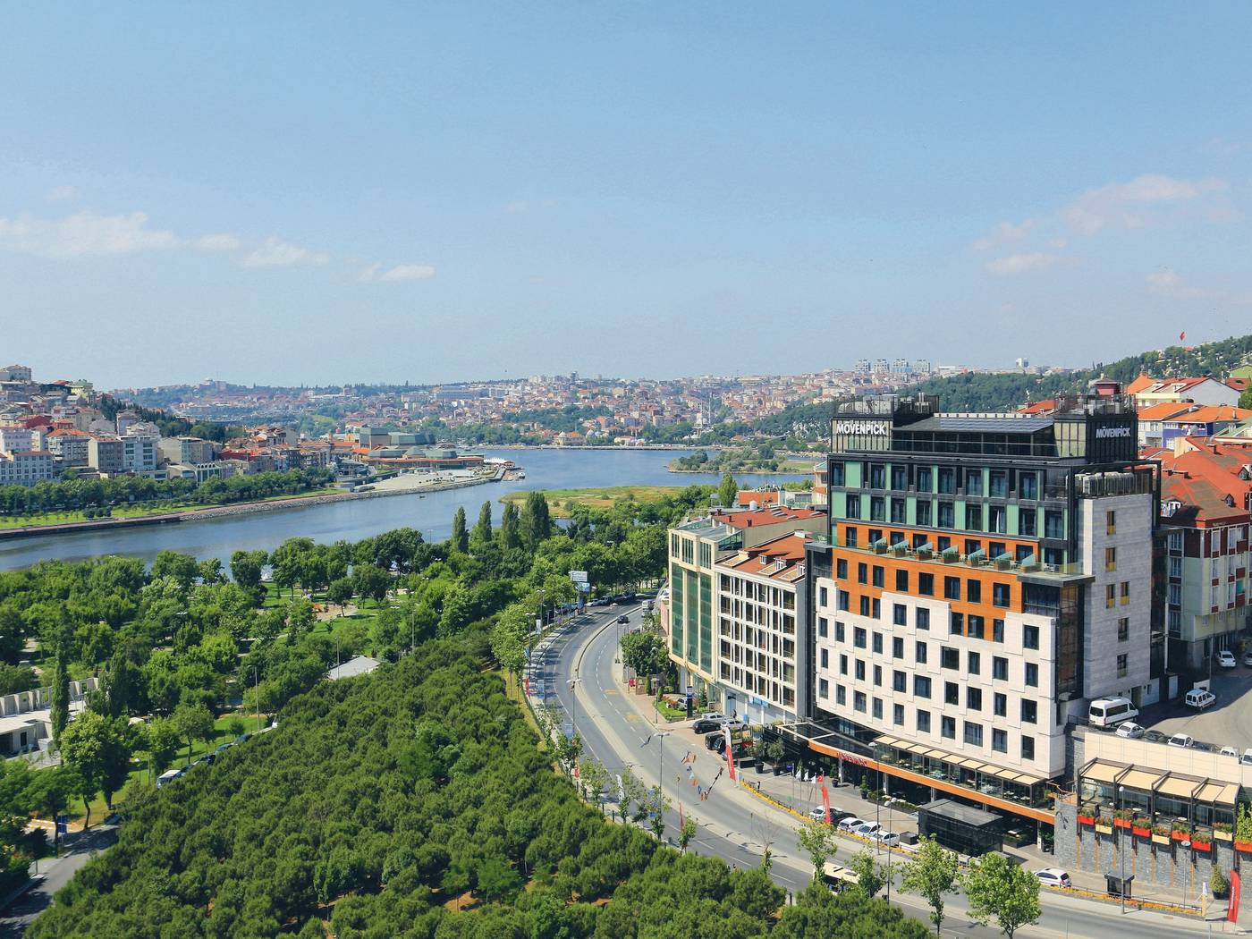 Movenpick-Hotel-Istanbul-Golden-Horn-General-view-68