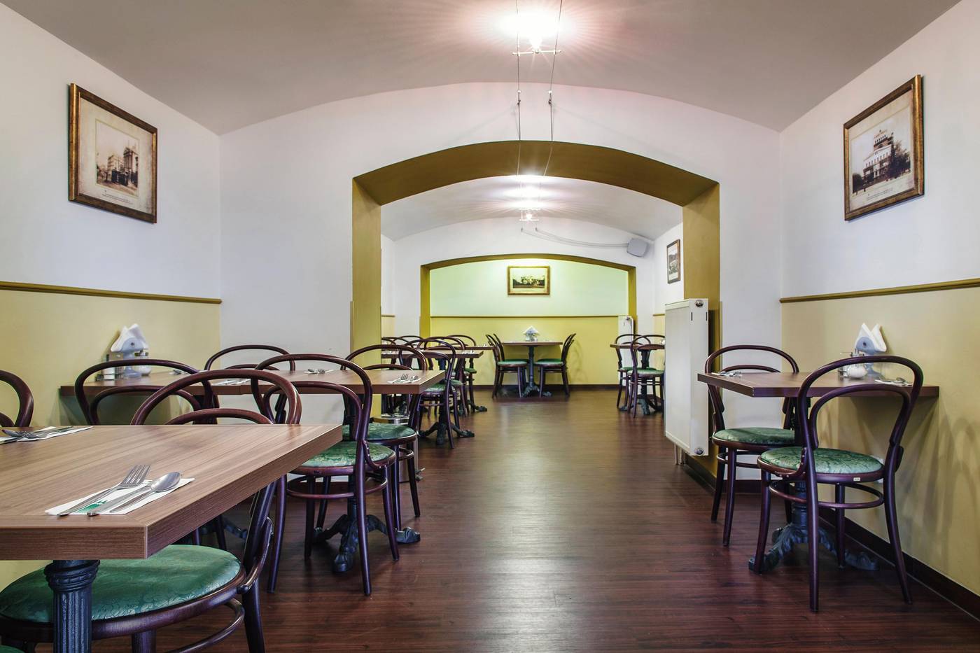 Taurus-Restaurant-43