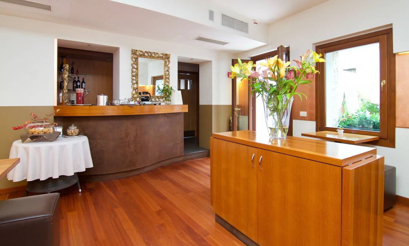 Hotel-Le-Isole-Restaurant-4