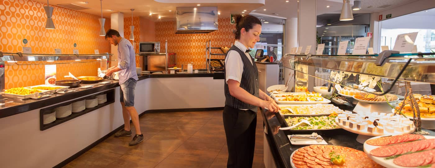 RH-Royal-Only-Adults-Restaurant-19