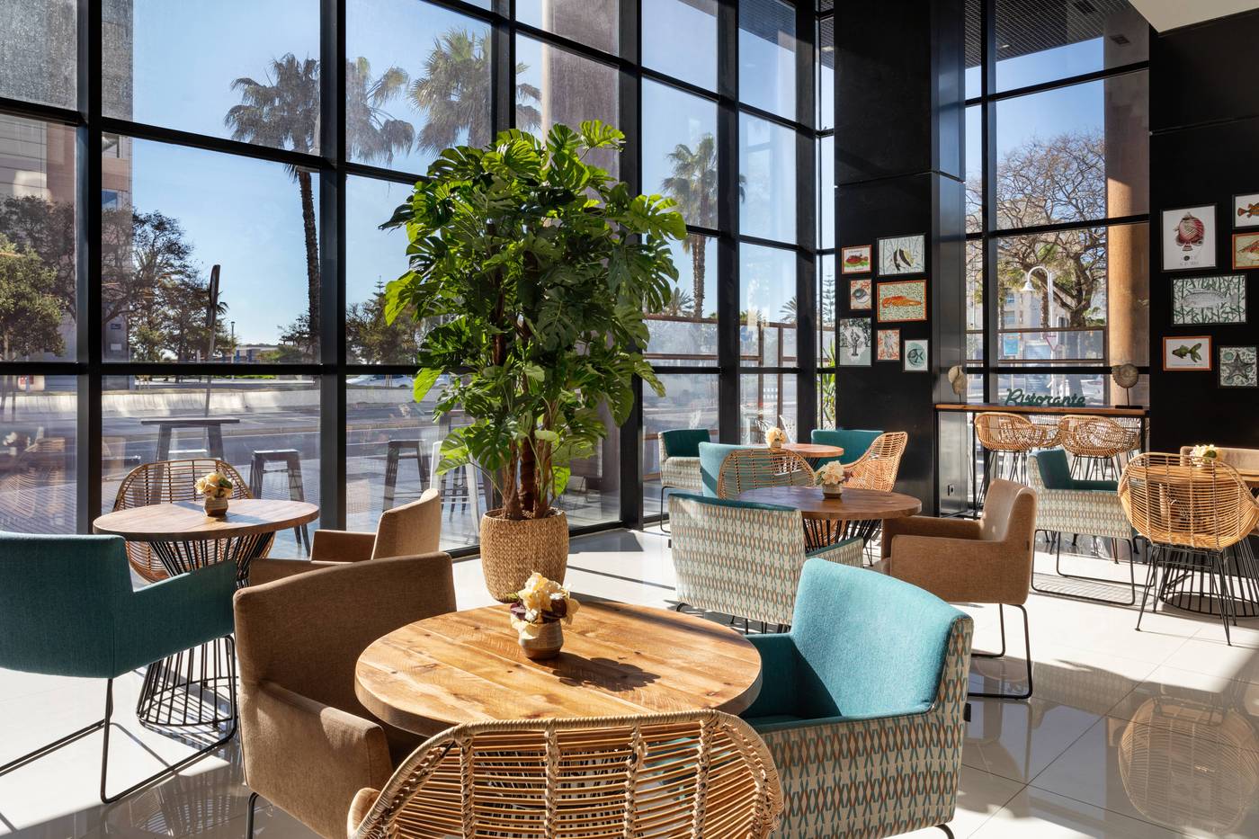 Vincci-Malaga-Lobby-49