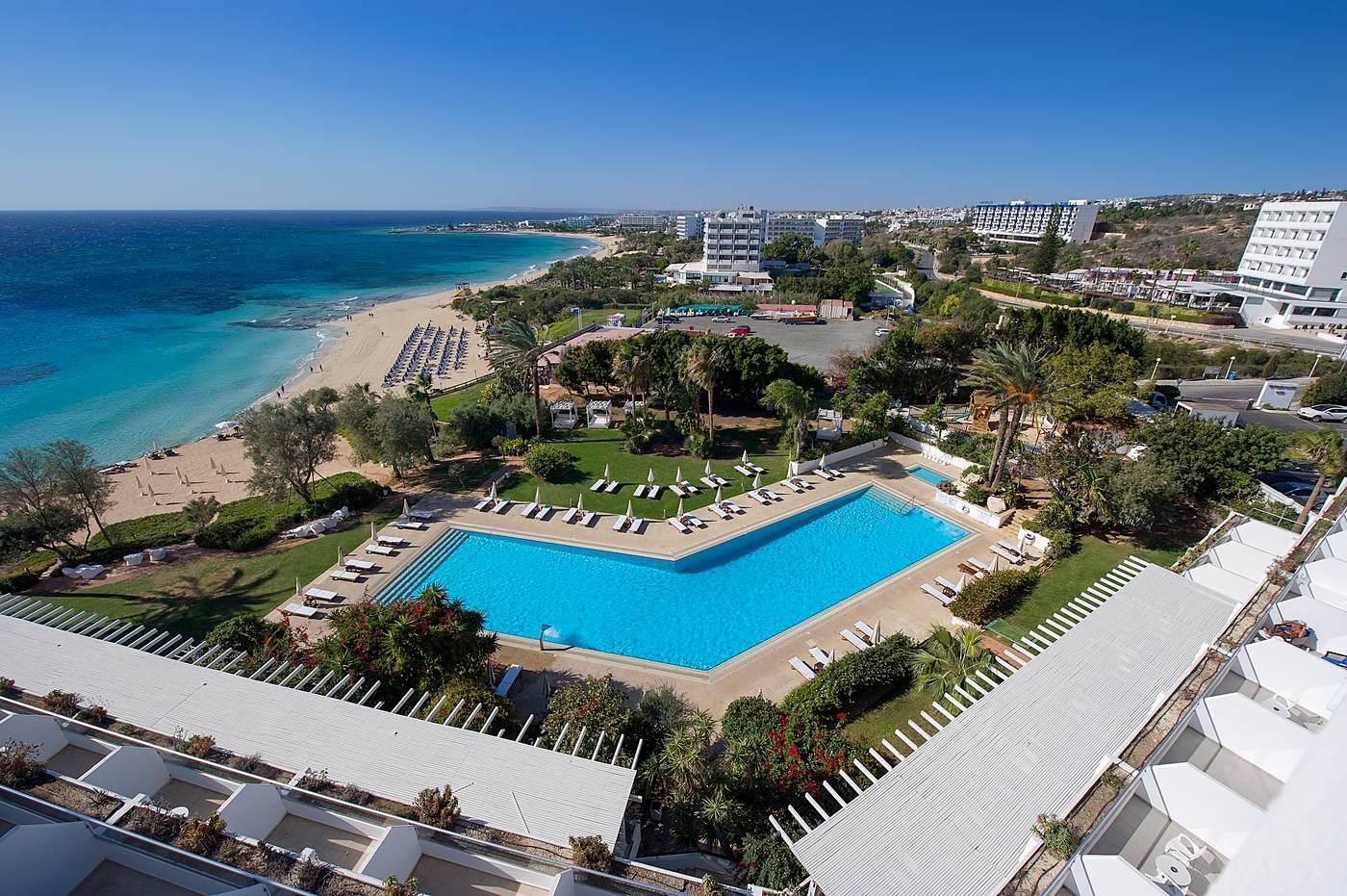 Grecian-Sands-Hotel-Pool-8