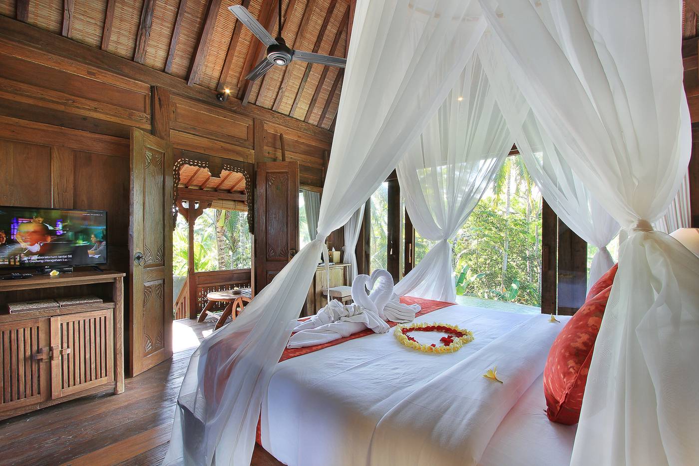 Madani Antique Villas-Indonesia-UBUD-Room-8