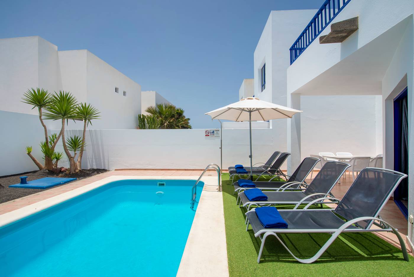 Villas-Puerto-Rubicon-Room-3