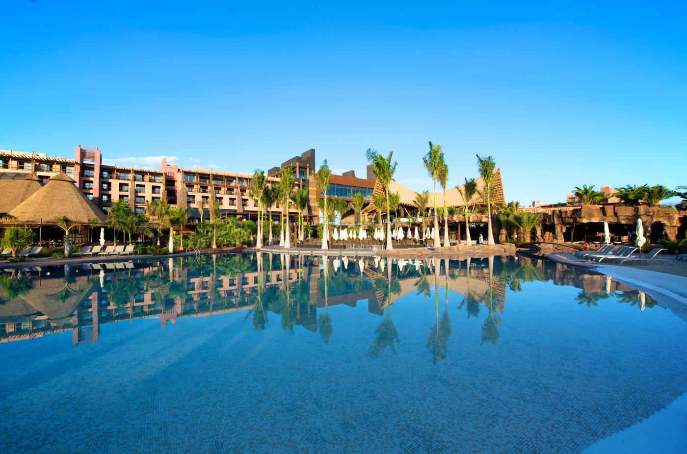 Lopesan-Baobab-Resort-General-view-2