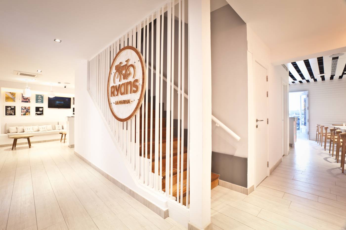 Hotel-Ryans-La-Marina-Lobby-56