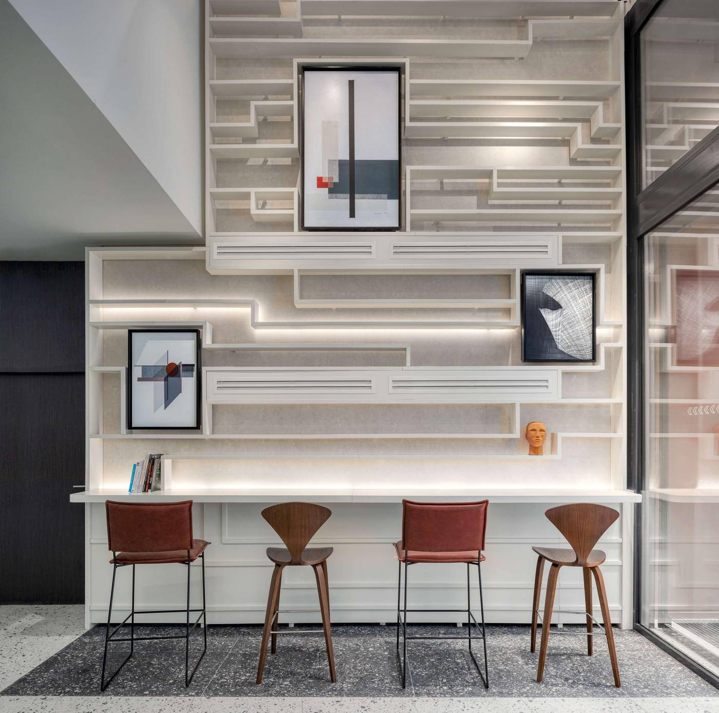 Canopy-By-Hilton-Paris-Eiffel-Tower-Lobby-20