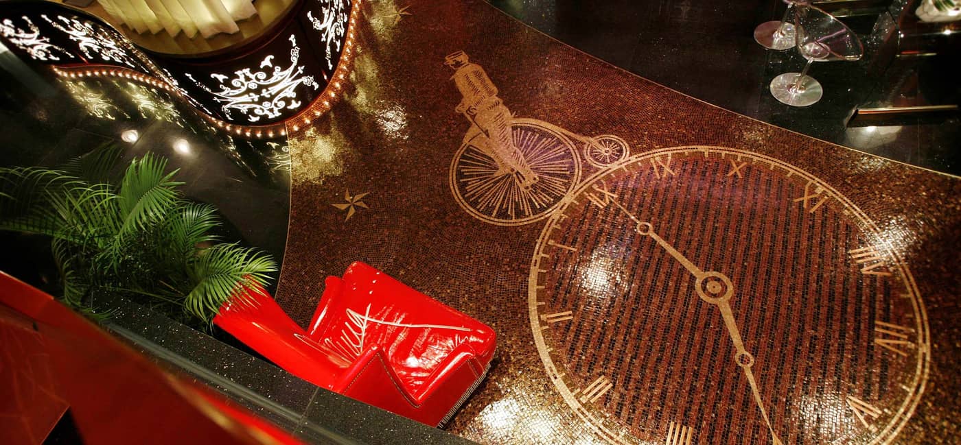 The-Luxe-Manor-Lobby-7