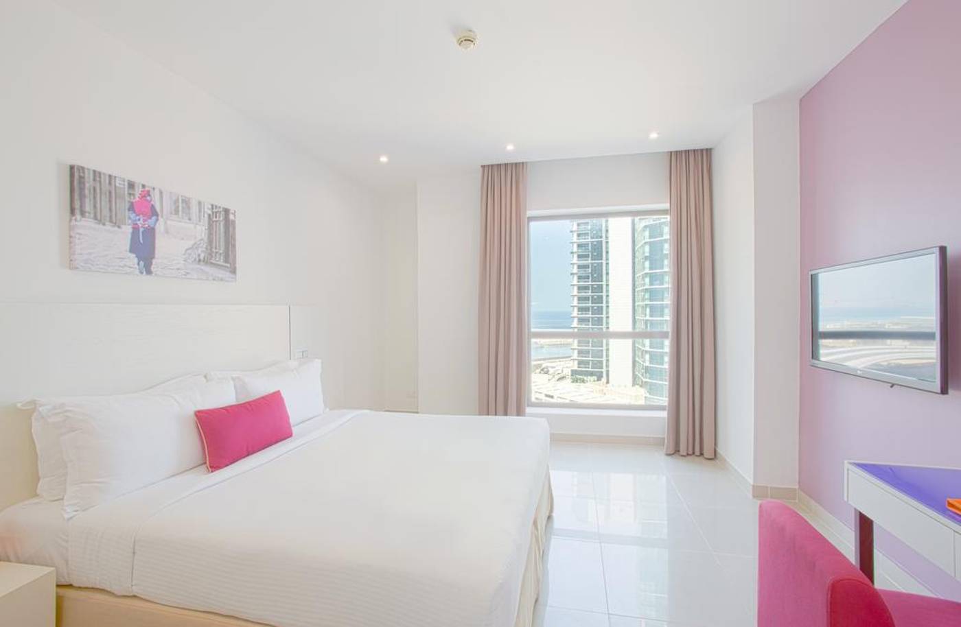 Ramada Hotel & Suites by Wyndham Dubai JBR