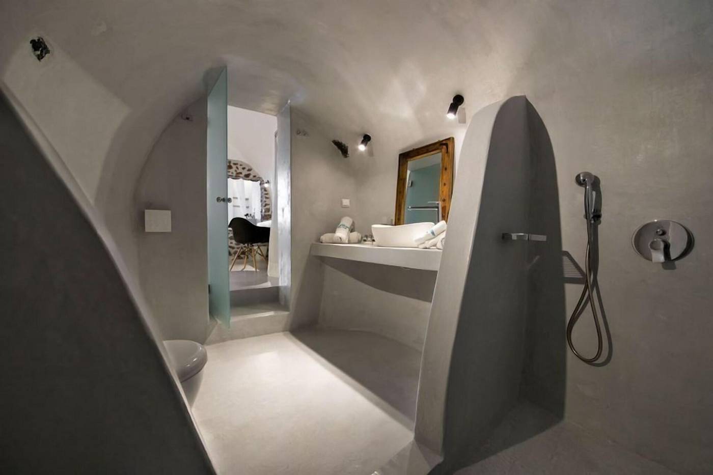 Armeni-Village-Room-22