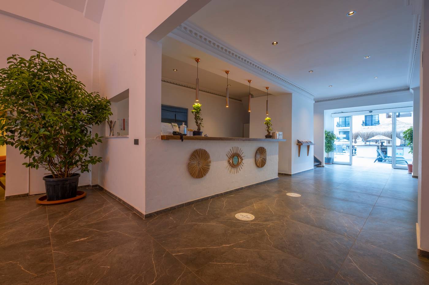 Akdeniz-Beach-Hotel-Lobby-47
