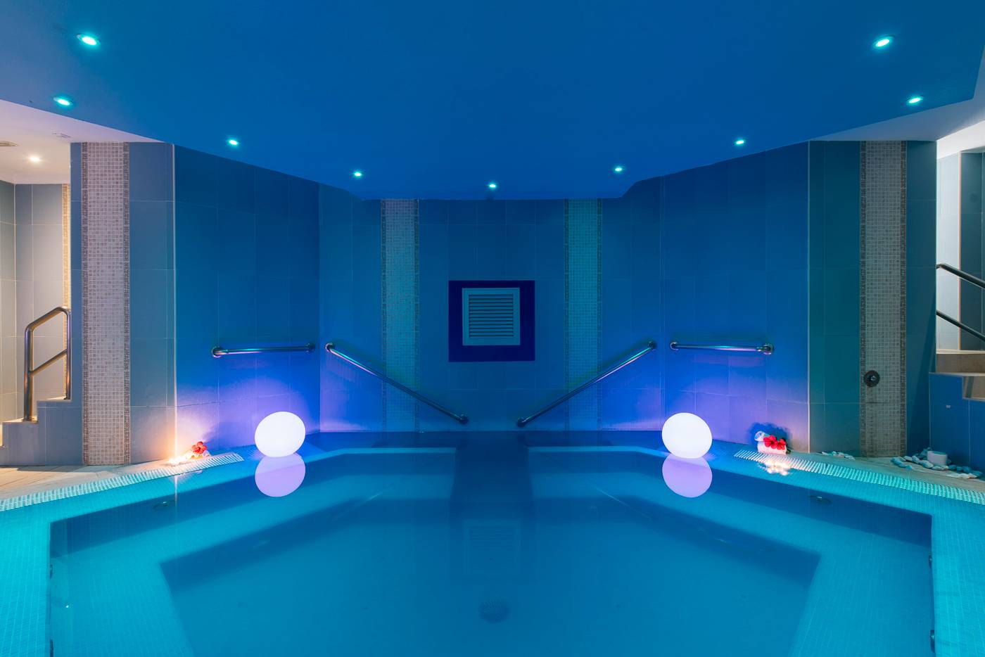 ONA-Hollywood-Mirage-Sports-and-Entertainment-60