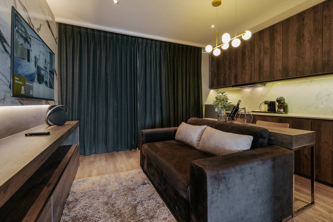 Rak-Elegant-Hotel-Patong-Room-29