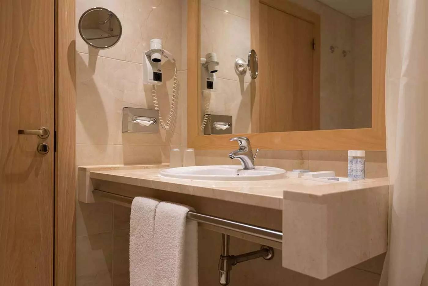 Real-Palacio-Room-27