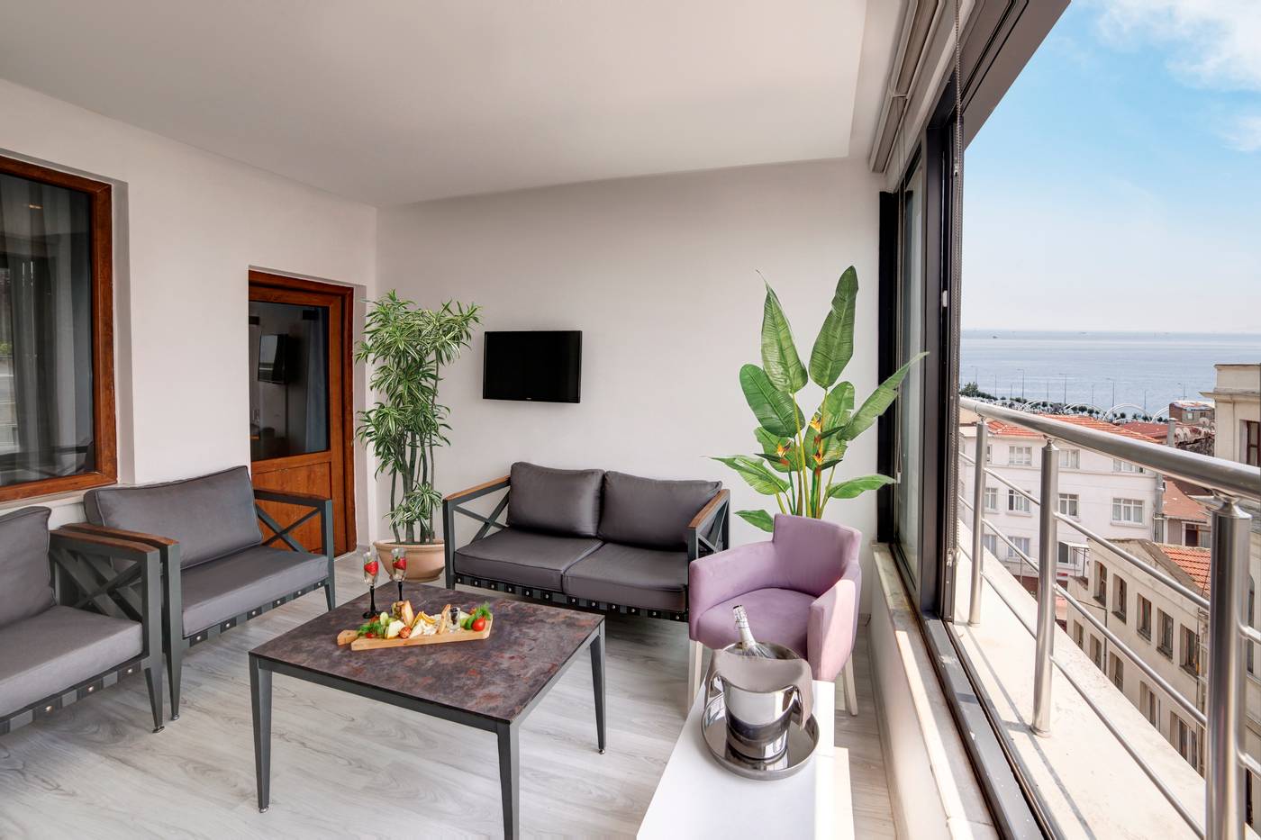 Skalion-Hotel---Spa-Room-3