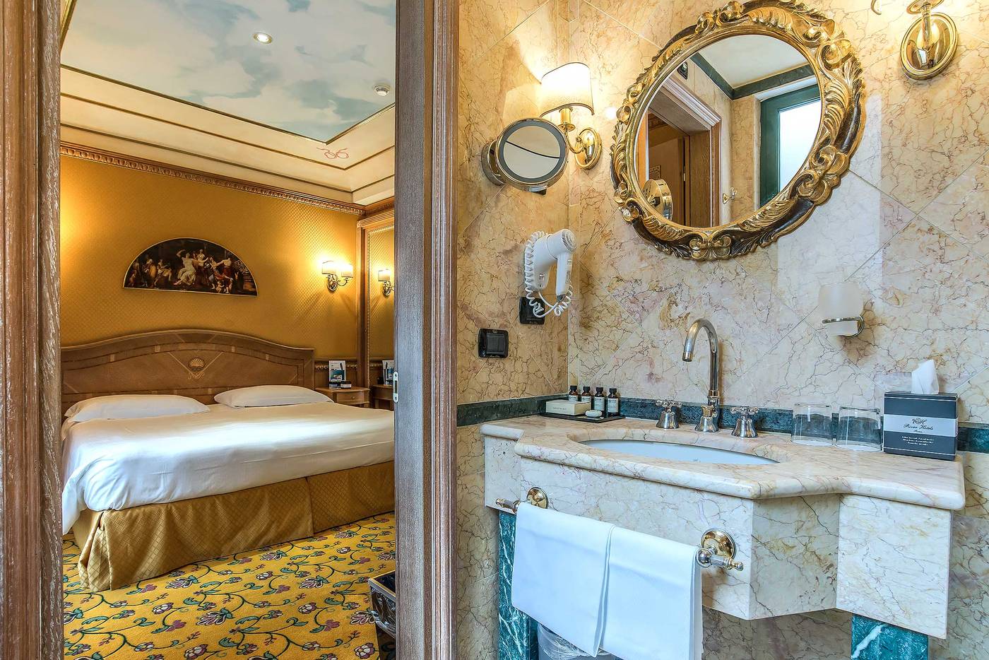 Hotel-River-Palace-Room-36