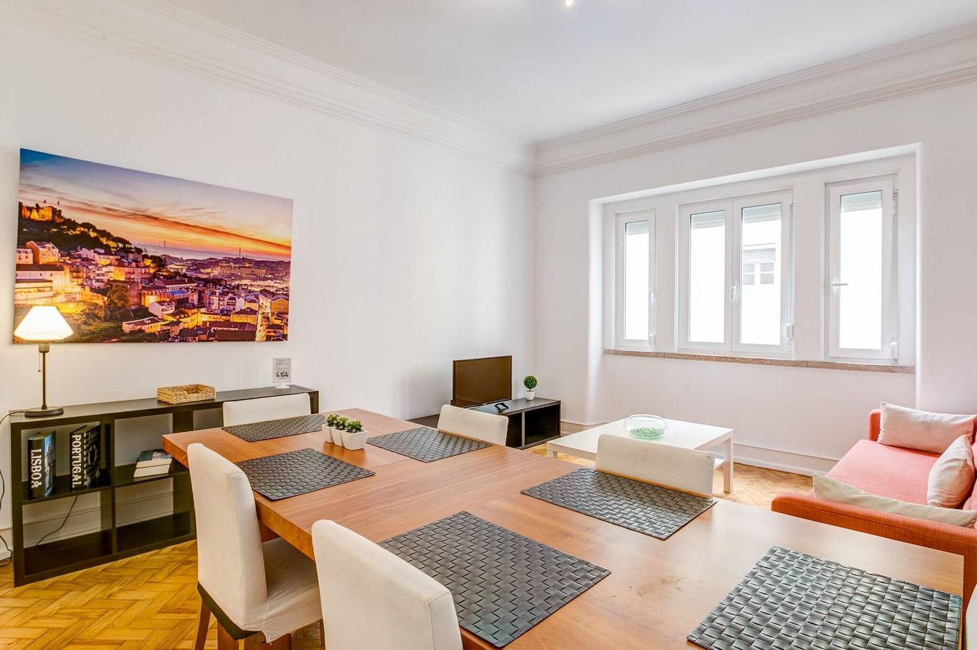 Home-Out-Rooms---Apartments-Room-72