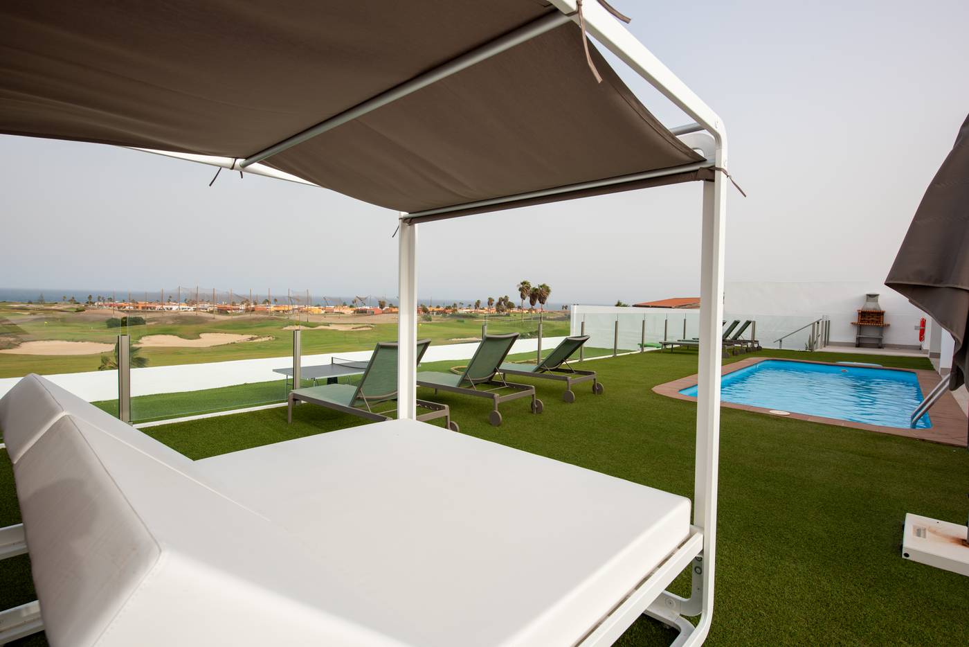 11.06.25 EREZA The White Homes