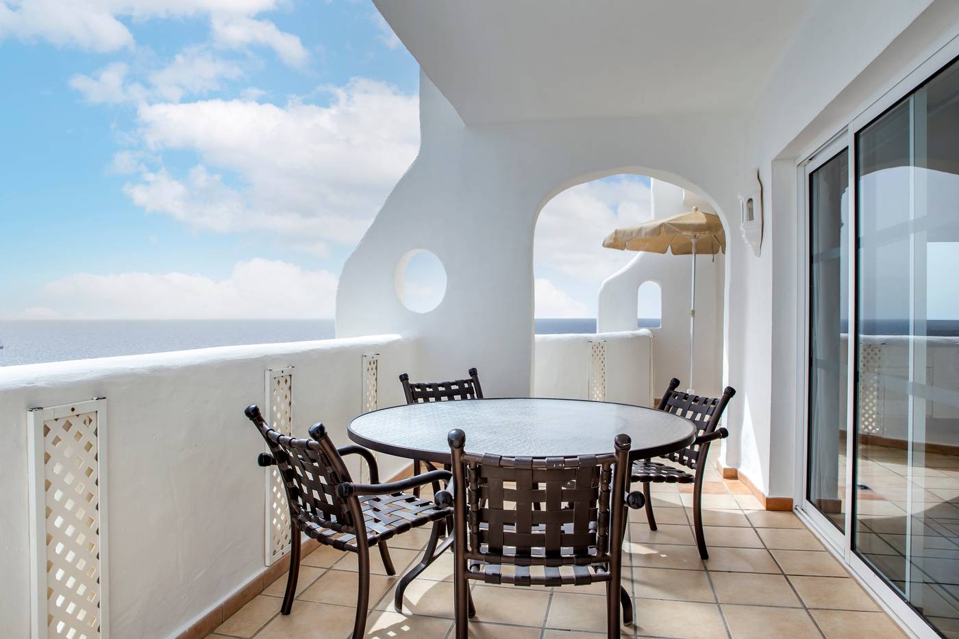 Santa-Barbara-Golf---Ocean-Club-Room-59