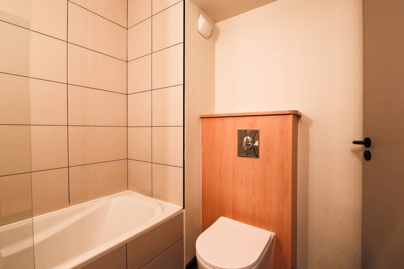 easyHotel-Nice-Palais-de-Congres-Room-31