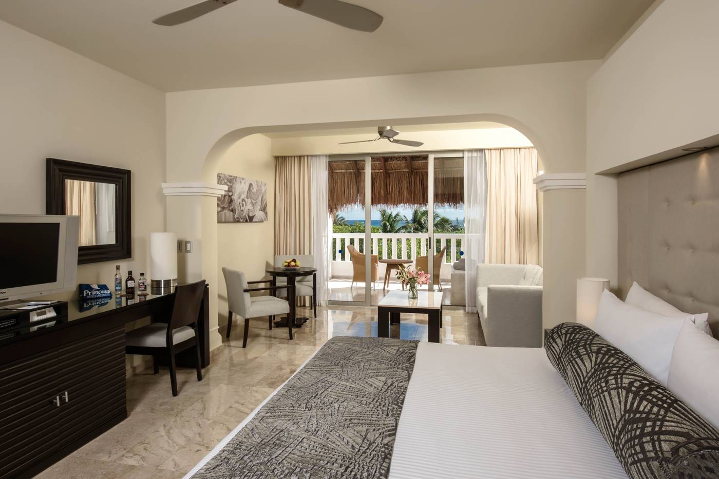 Grand-Riviera-Princess-Room-27