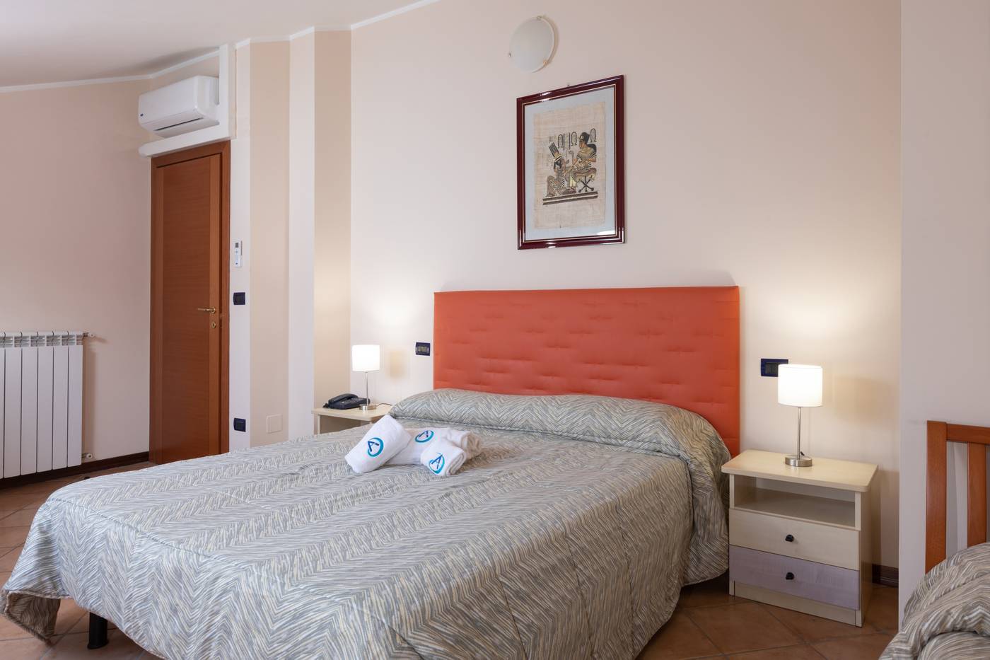 Azzurro Hotel Residence-Italy-L'AQUILA -Room-10