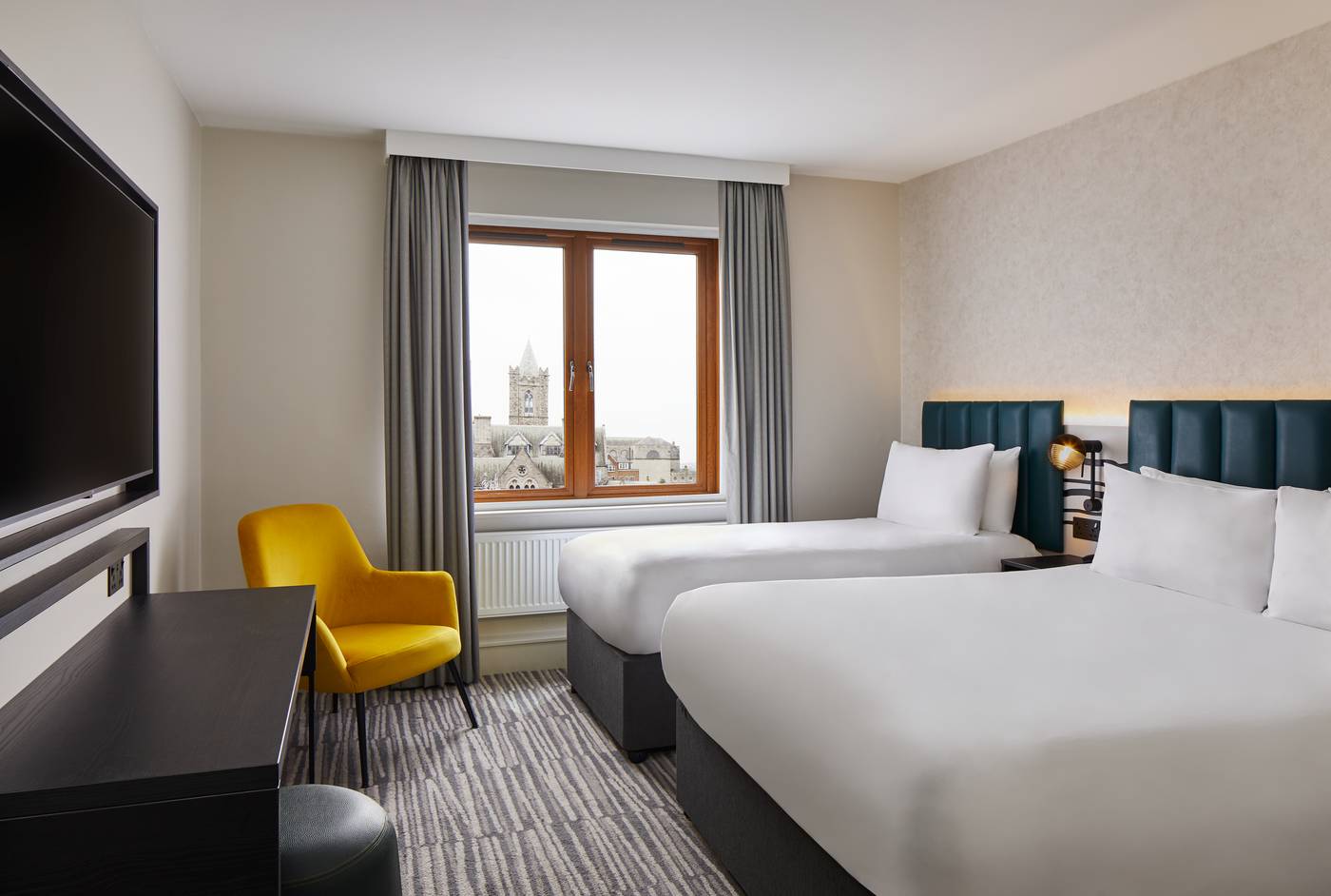 Leonardo-Hotel-Dublin-Christchurch---Jurys-Inn-Room-10