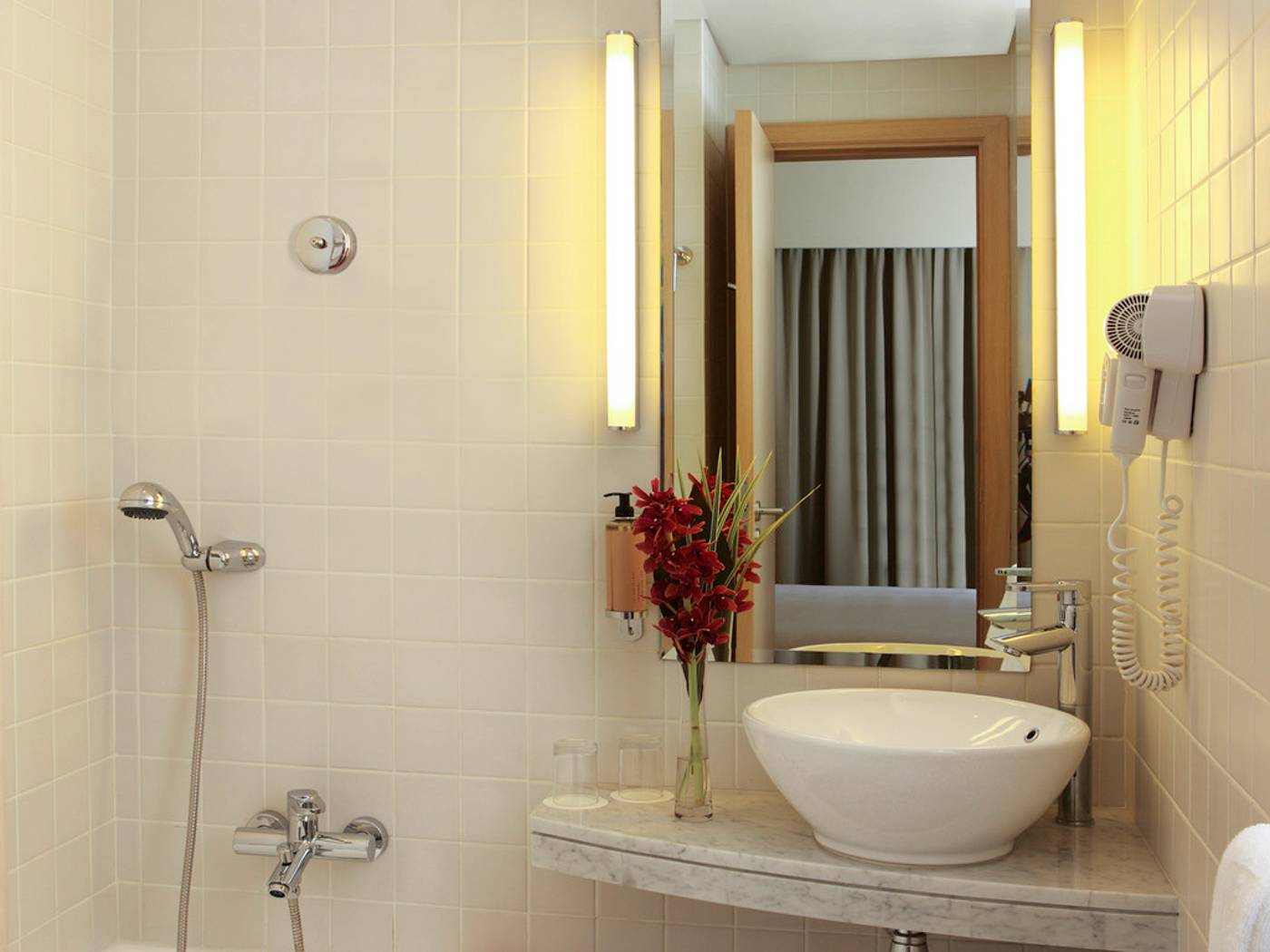 Novotel-Suites-Mall-Avenue-Dubai-General-view-20