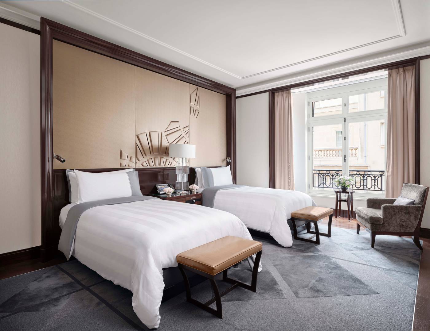 The-Peninsula-Paris-Room-11