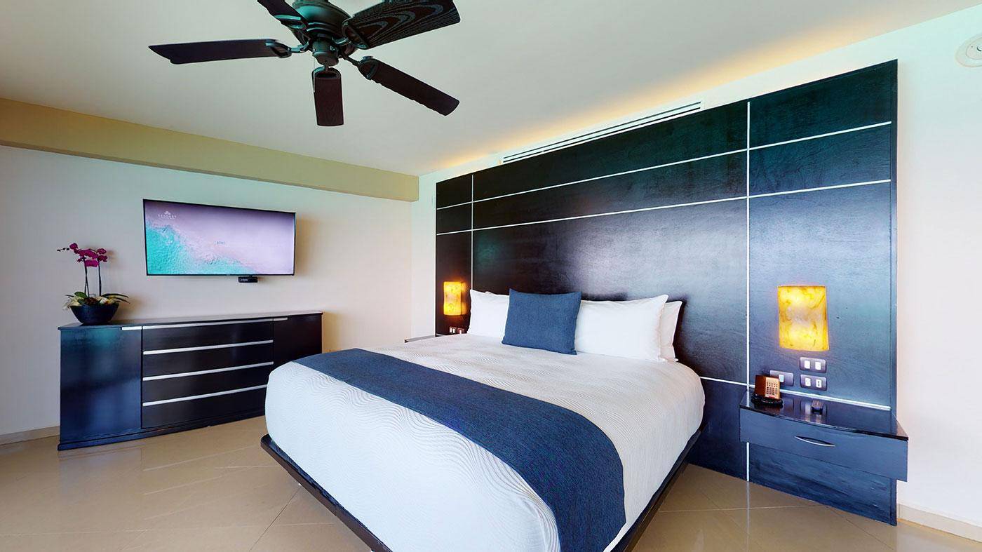 Seadust-Cancun-Family-Resort-Room-39