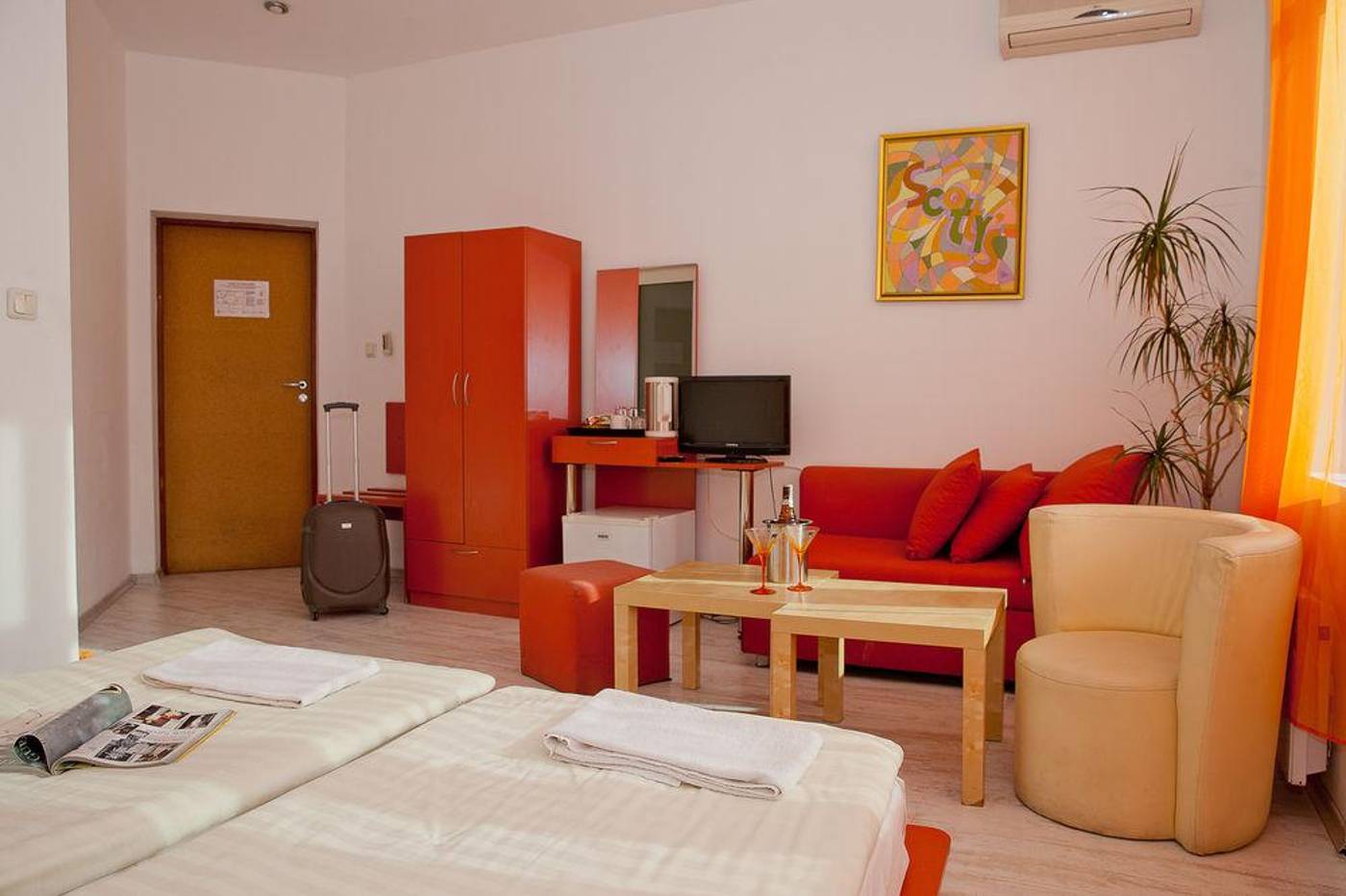 Scottys Boutique Hotel-Bulgaria-SOFIA-General view-2