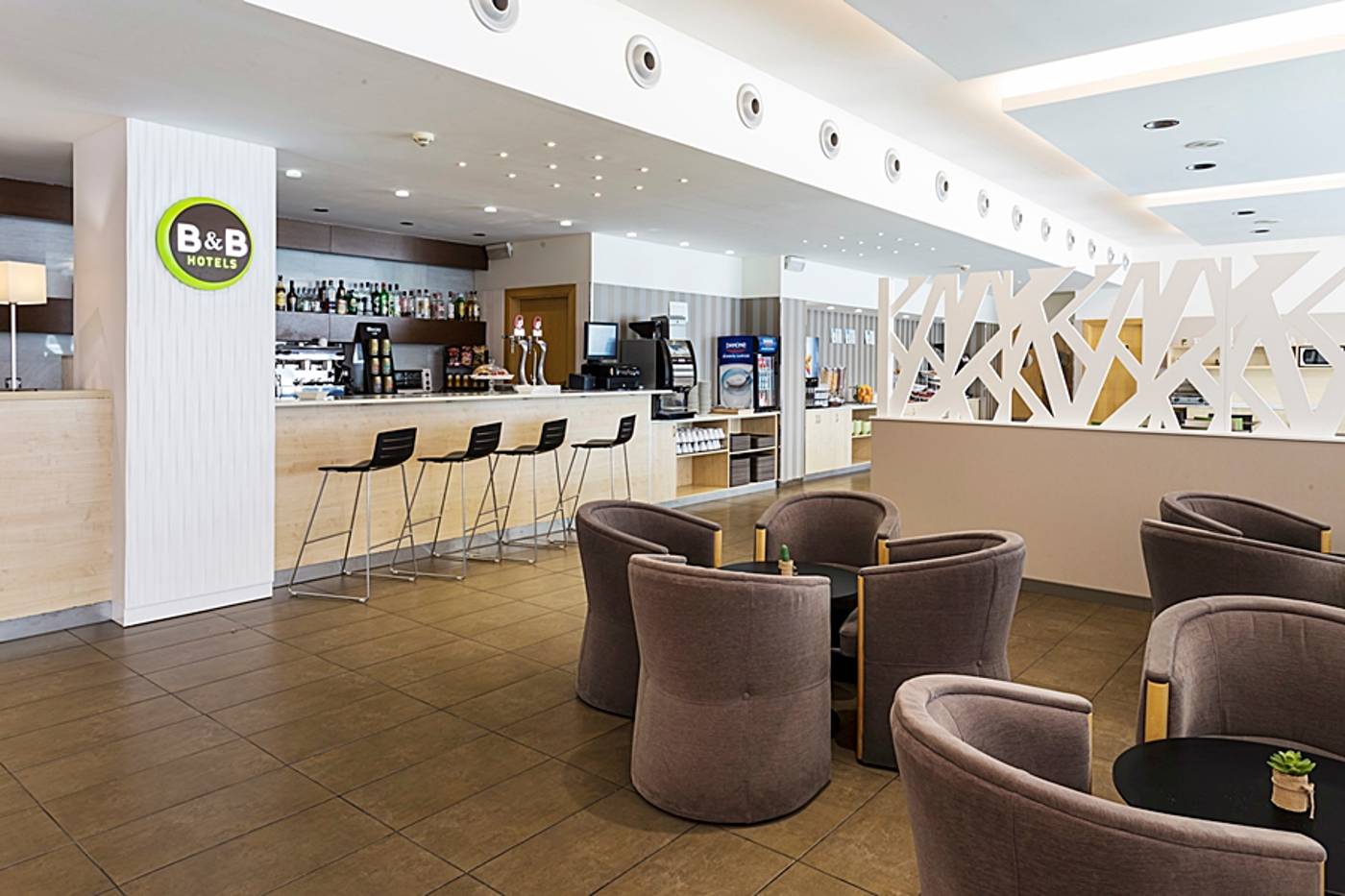 B-B----Hotel-Madrid-Airport-T1-T2-T3-Bar-2