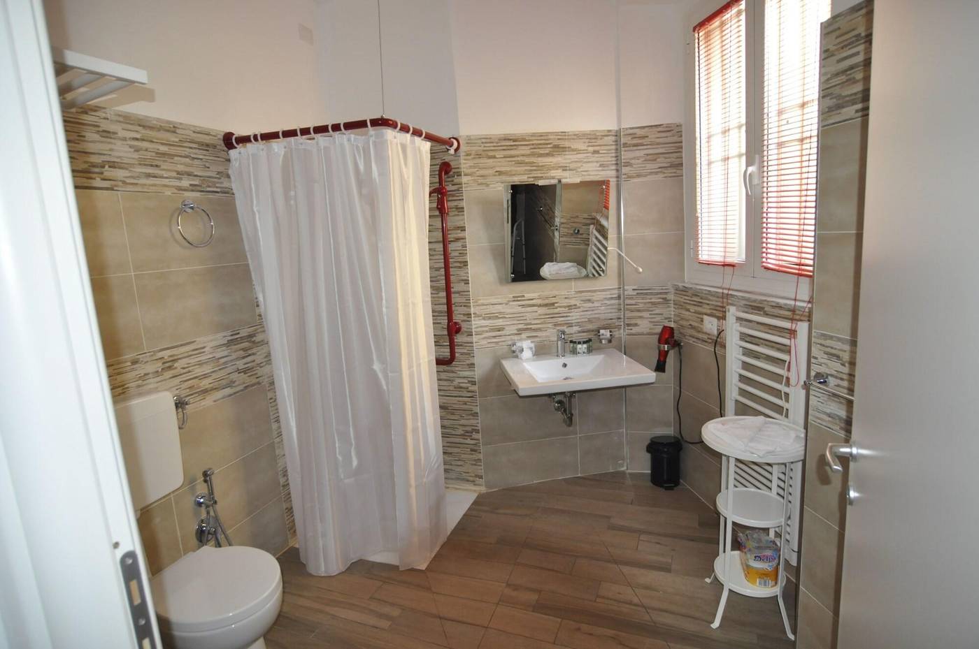 Flatinrome-Trastevere-Deluxe-Rooms-Room-47