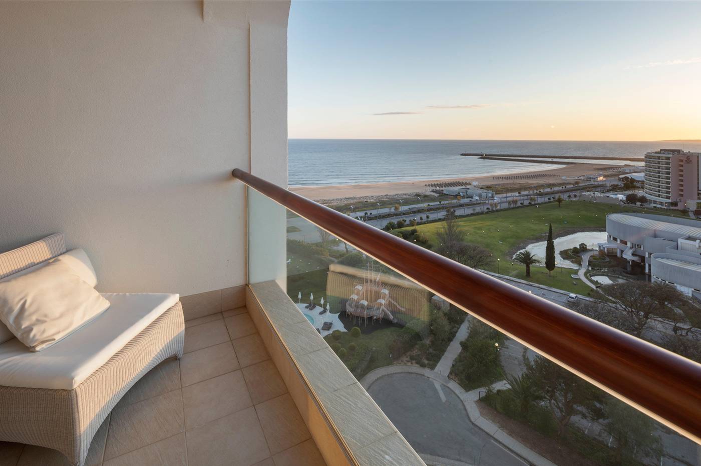 Crowne-Plaza-Vilamoura-Room-87