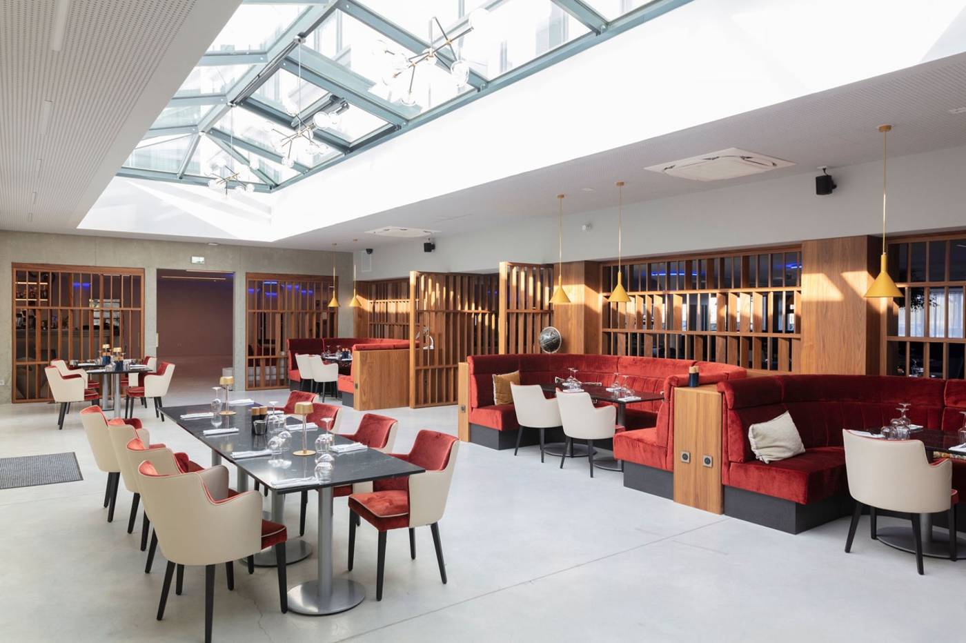 Ki-Space-Hotel---Spa-near-Disneyland-Paris-Restaurant-58