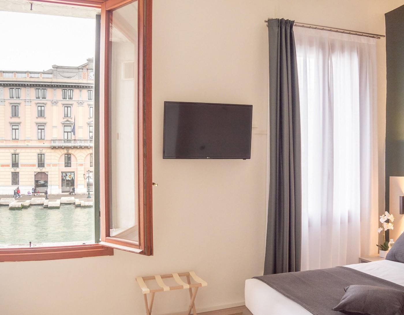 Grand-Canal-Suites-Room-46