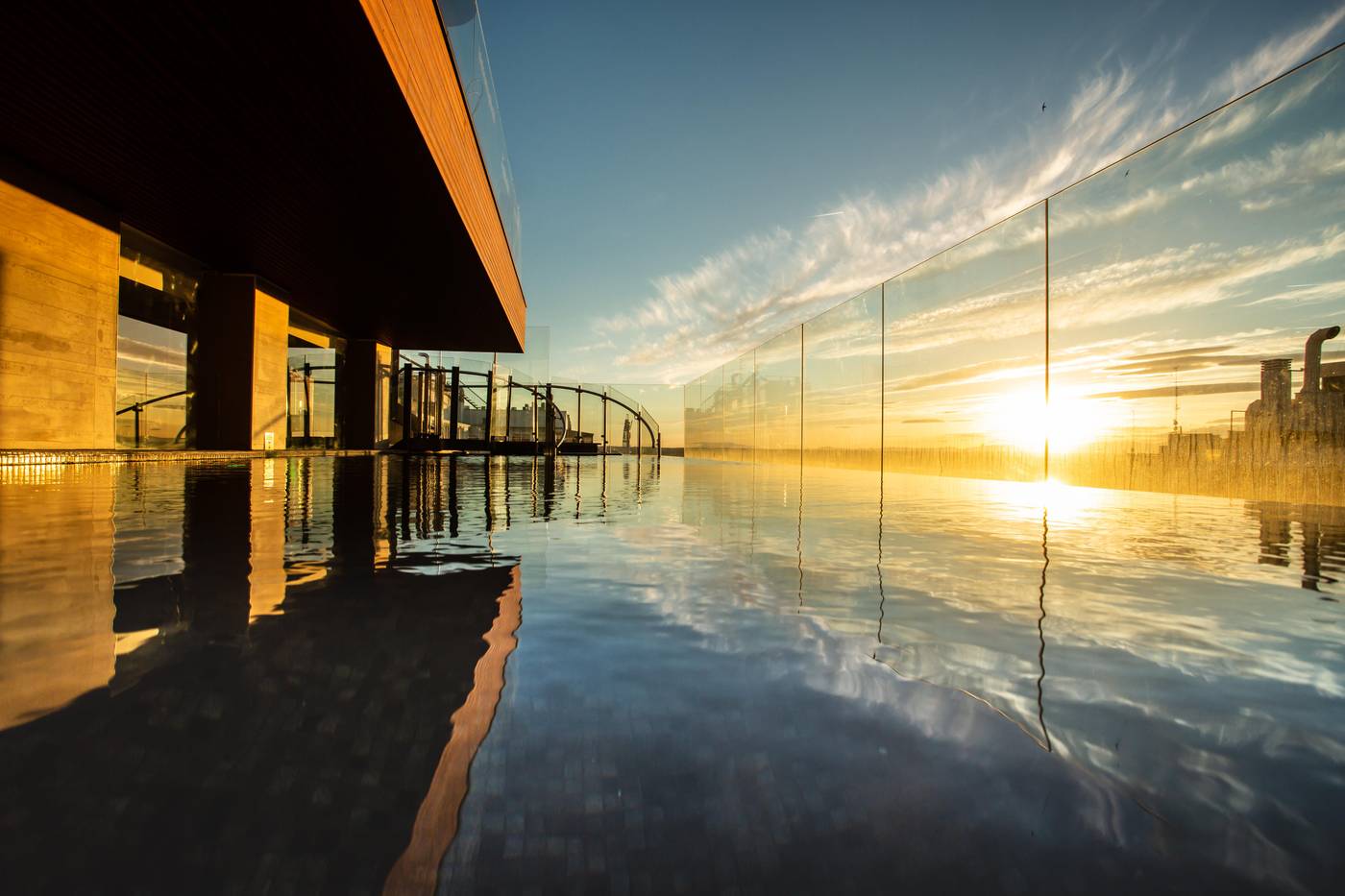 Hotel-Indigo-Madrid---Gran-Via-Pool-8