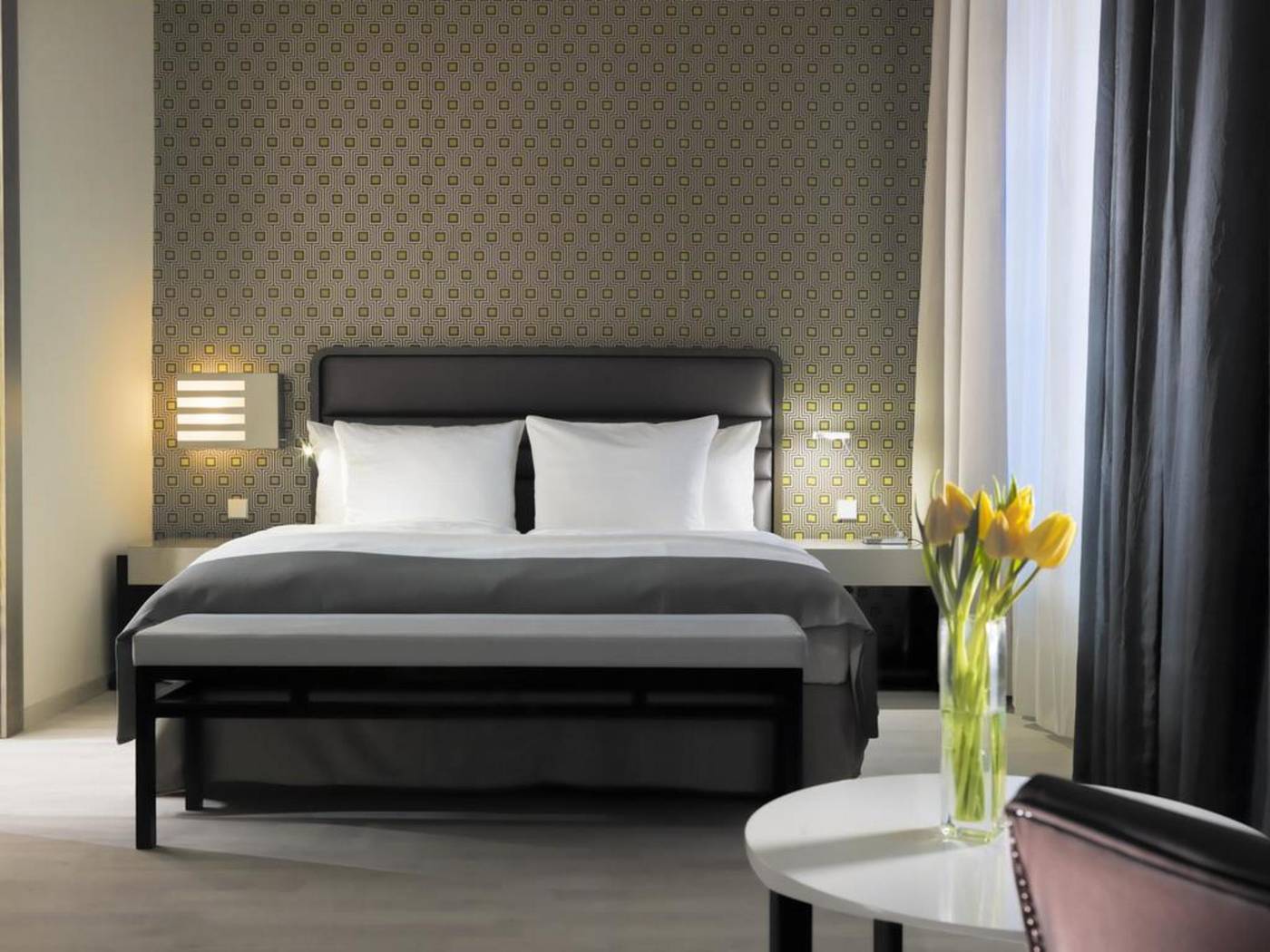 H10-Berlin-Ku-damm-Room-24