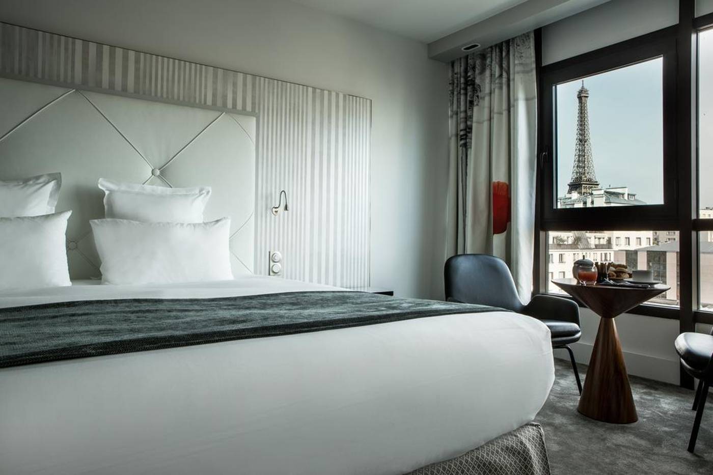 Le-Parisis-Hotel-Room-18