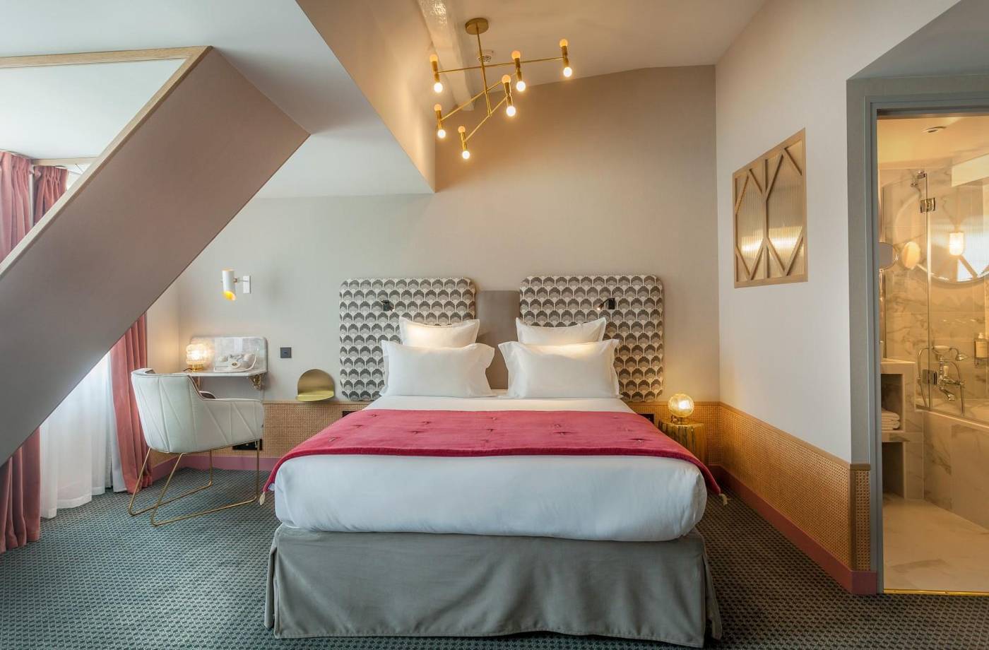 Handsome-Hotel-by-Elegancia-Room-5