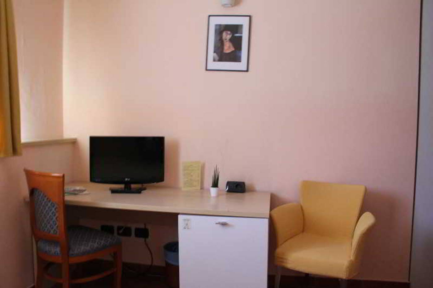 Lizard Hotel-Italy-COMO-Room-6