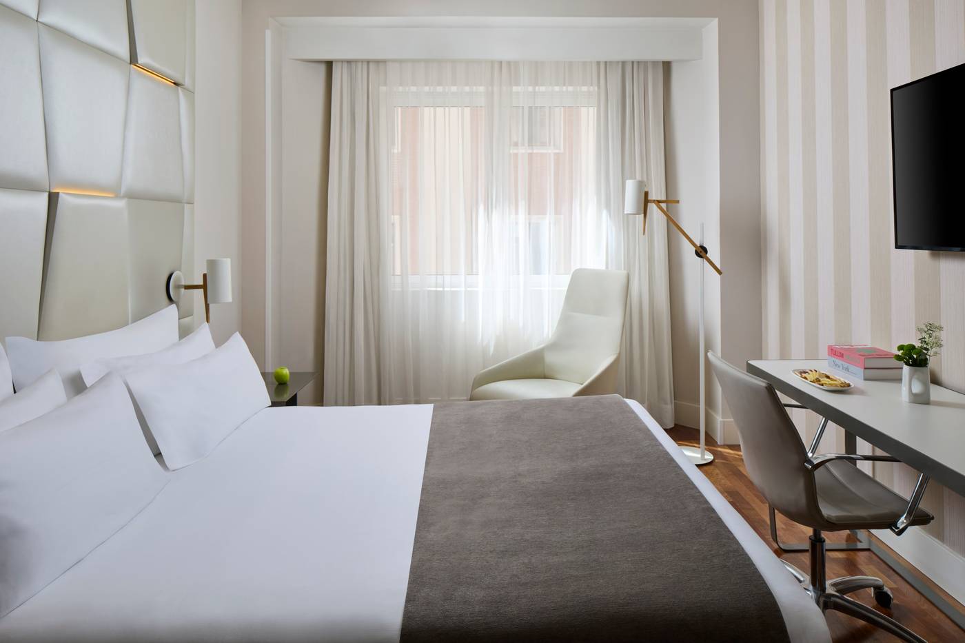 NH-Collection-Madrid-Colon-Room-30