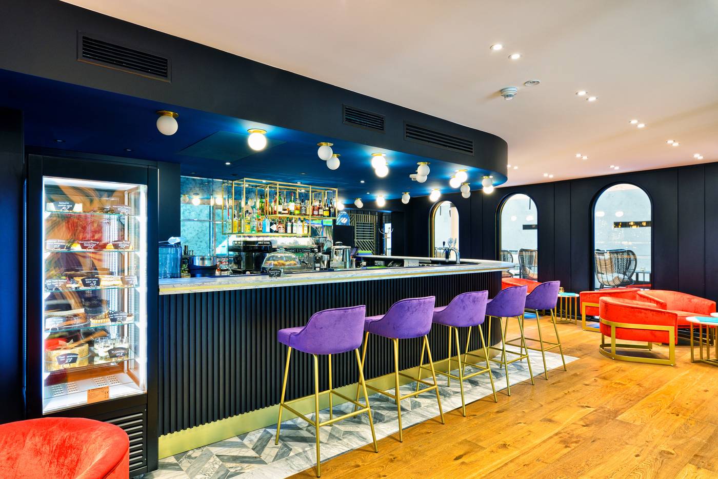 Ferreus-Modern-Art-Deco-Bar-14