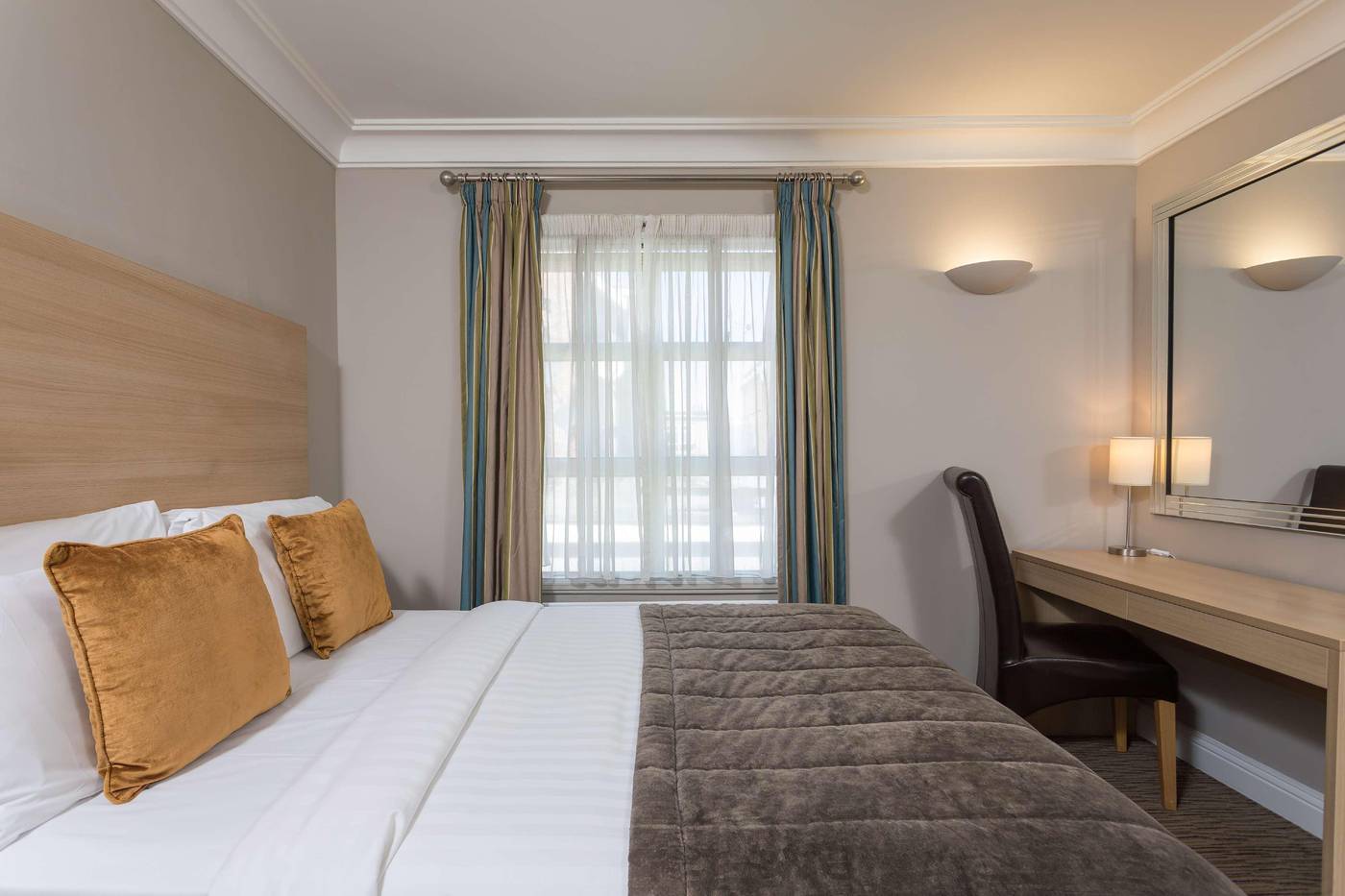 The-Fleet-Hotel-Room-16