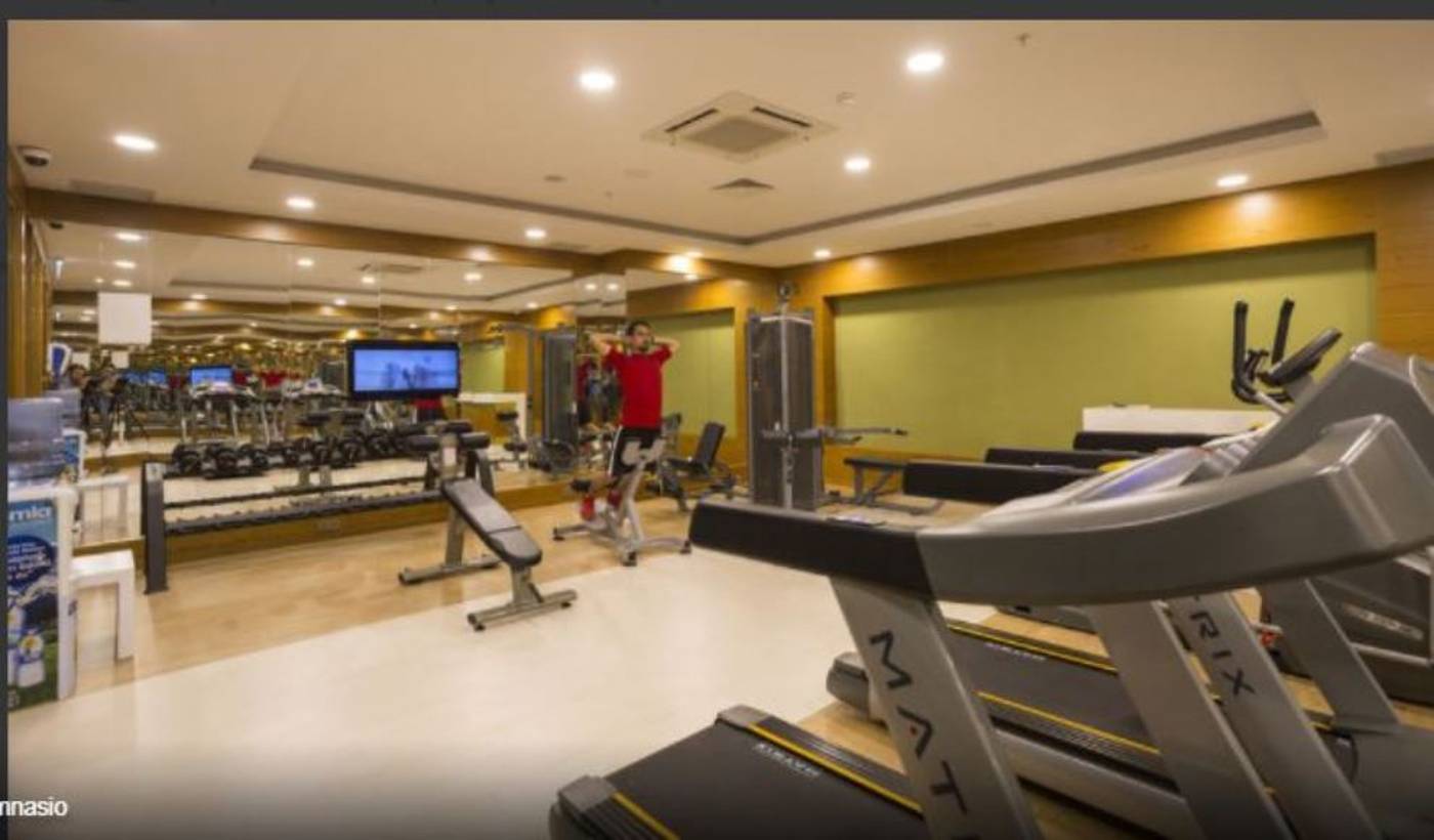 Side-Royal-Palace-Hotel---Spa-Sports-and-Entertainment-31